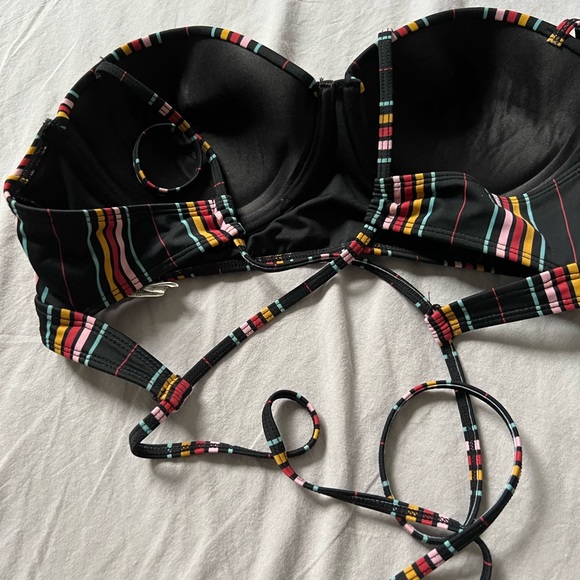 Forever 21 Bikini Top L - Picture 3 of 4